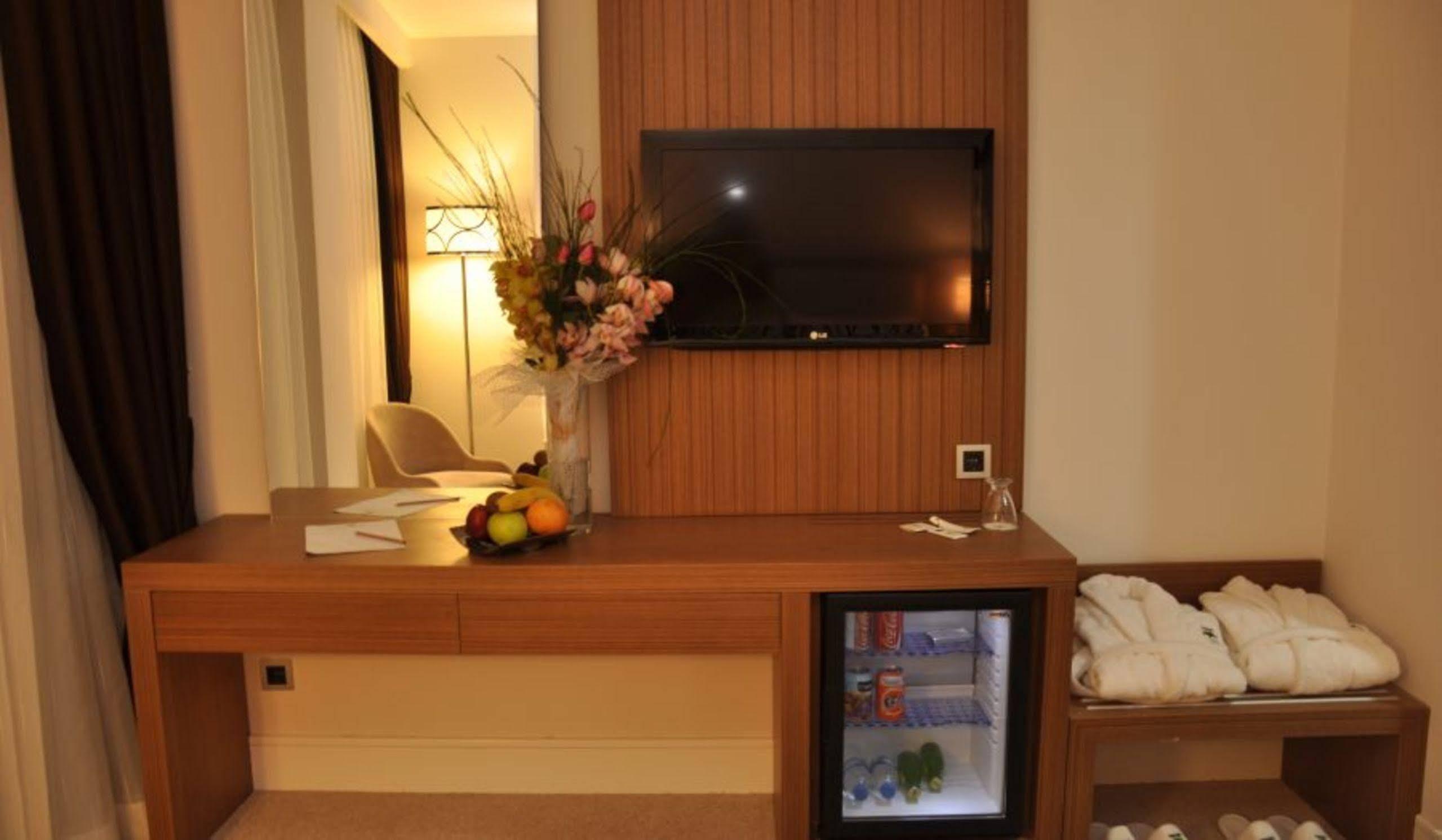 Taksim Line Hotel Istanbul Ngoại thất bức ảnh